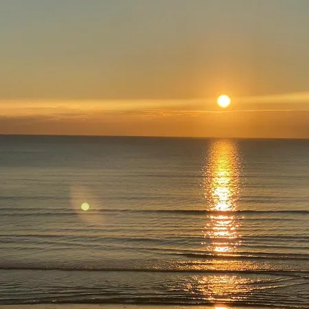 Ithaki Phinikoudes No. 102 Apartment Larnaka