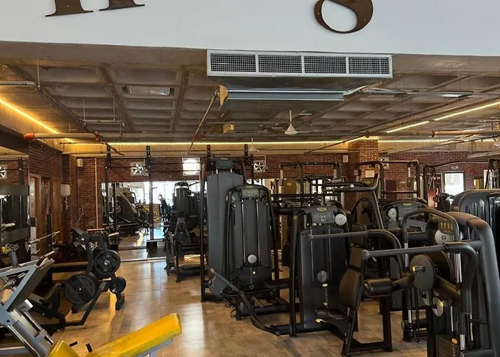 Ithaki Phinikoudes No. 102 * Λάρνακα