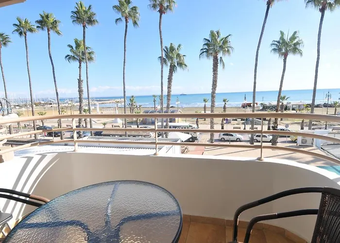 Ithaki Phinikoudes No. 102 Appartement Larnaca