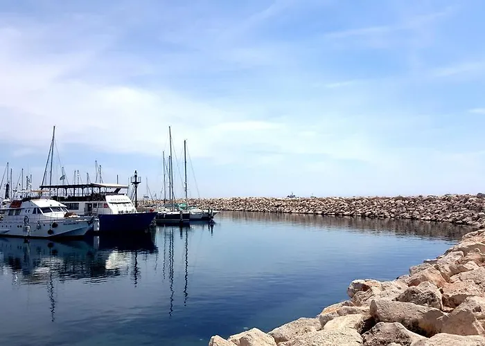 Appartement Ithaki Phinikoudes No. 102 *