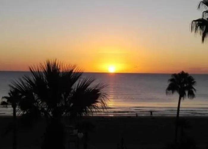 Ithaki Phinikoudes No. 102 *