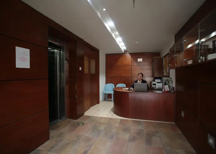 Ithaki Phinikoudes No. 102 * Lárnaca