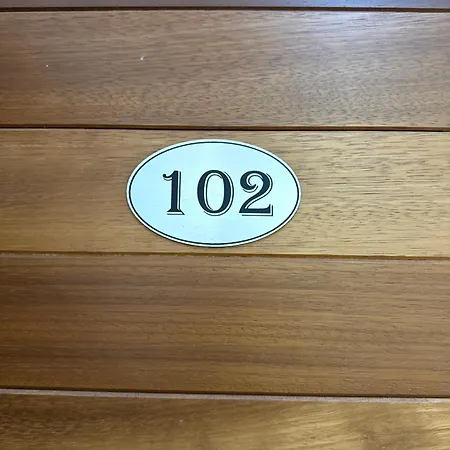 Ithaki Phinikoudes No. 102 * Λάρνακα