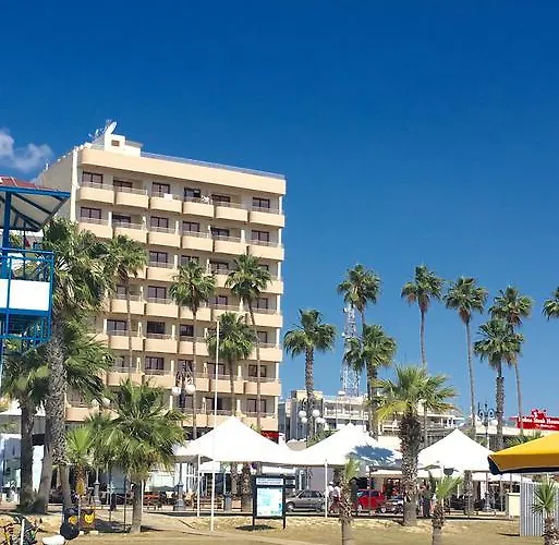 Lägenhet Ithaki Phinikoudes No. 102